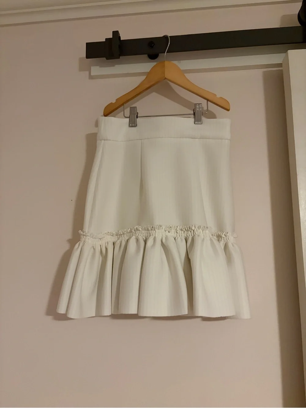 Kimberly Goldson Cream Ruffle Mini Skirt - Picture 3 of 4